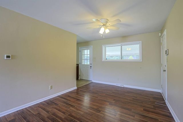410 Silverlake Avenue, Erlanger, KY 41018