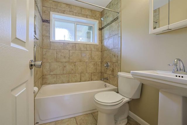 410 Silverlake Avenue, Erlanger, KY 41018