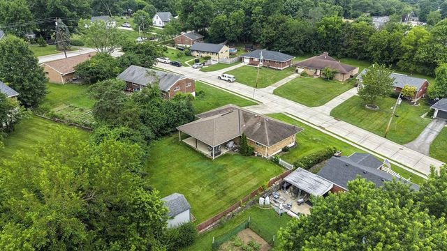 410 Silverlake Avenue, Erlanger, KY 41018