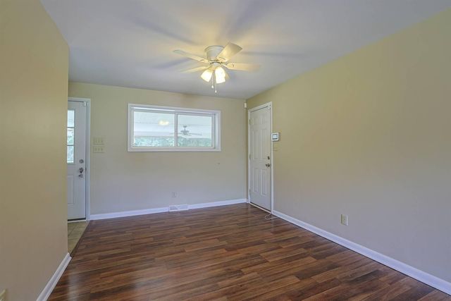 410 Silverlake Avenue, Erlanger, KY 41018