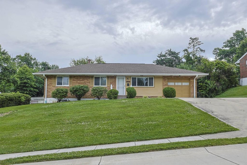 410 Silverlake Avenue, Erlanger, KY 41018