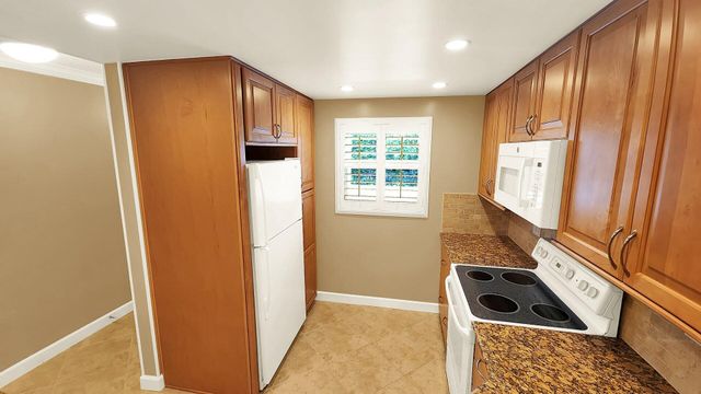 1541 S Ocean Boulevard 211, Pompano Beach, FL 33062