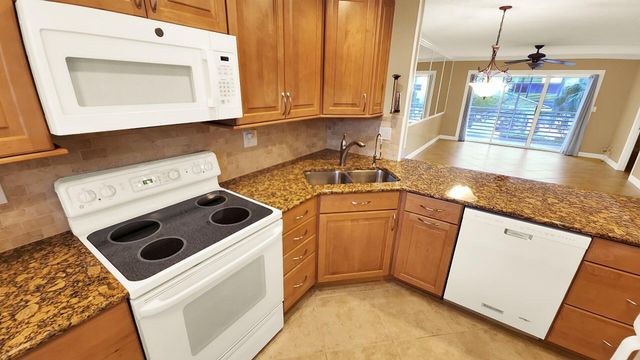 1541 S Ocean Boulevard 211, Pompano Beach, FL 33062