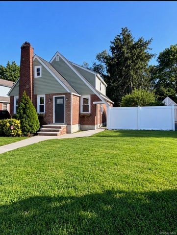 750 Wesley Street, Baldwin, NY 11510