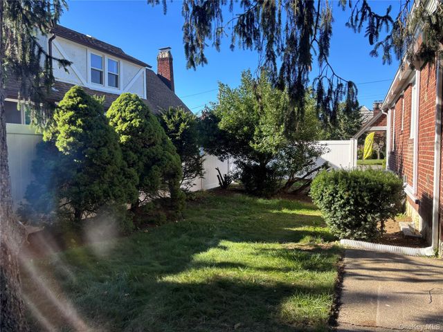 750 Wesley Street, Baldwin, NY 11510