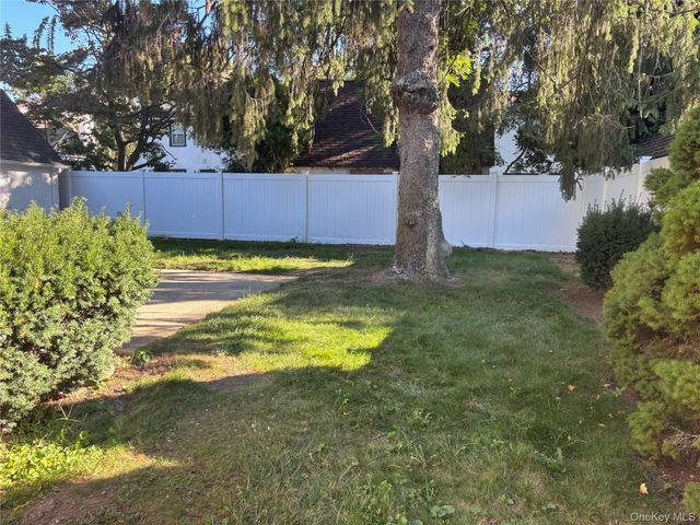 750 Wesley Street, Baldwin, NY 11510