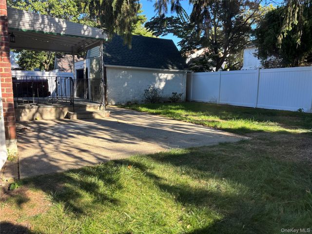 750 Wesley Street, Baldwin, NY 11510