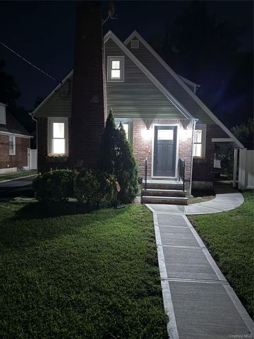 750 Wesley Street, Baldwin, NY 11510