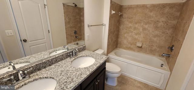 21764 HARROUN TER, Ashburn, VA 20147