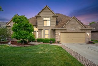 51251 Westwood Drive, Macomb Twp, MI 48042