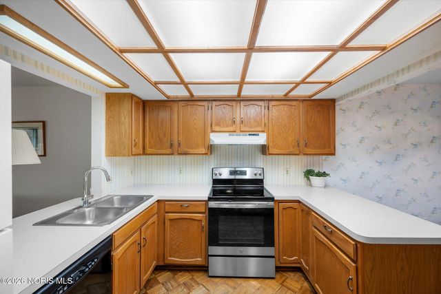 1225 Hidden Ridge Road, Toledo, OH 43615