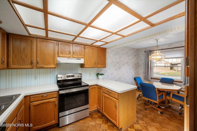 1225 Hidden Ridge Road, Toledo, OH 43615