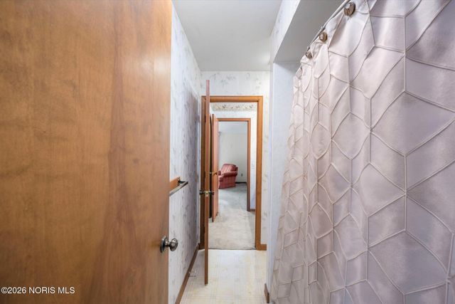 1225 Hidden Ridge Road, Toledo, OH 43615