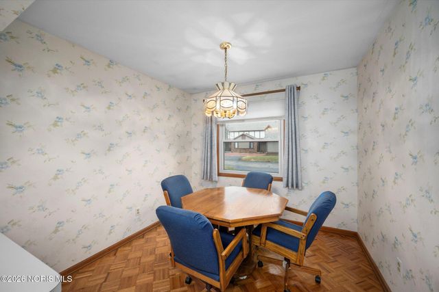 1225 Hidden Ridge Road, Toledo, OH 43615