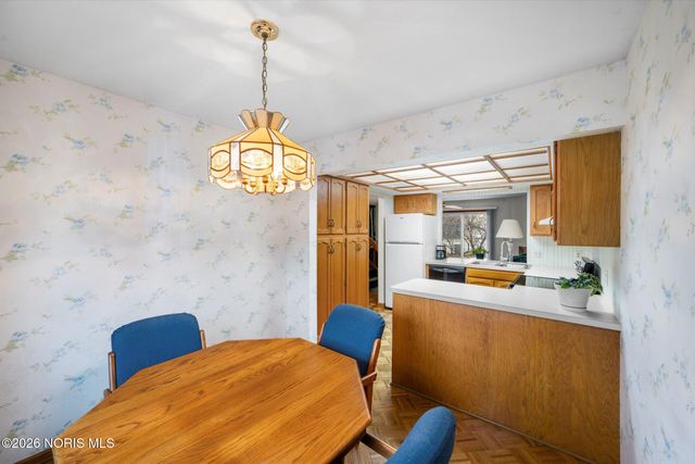 1225 Hidden Ridge Road, Toledo, OH 43615