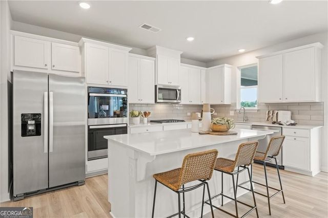 8565 Oak Hollow Way, Cumming, GA 30041