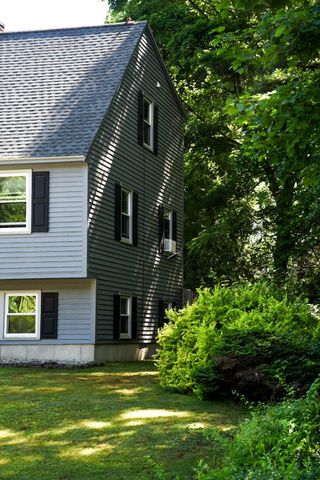 22 Edgewood Street, Milford, NH 03055