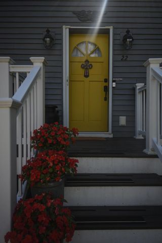 22 Edgewood Street, Milford, NH 03055