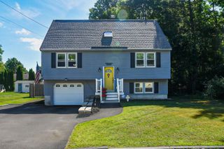 22 Edgewood Street, Milford, NH 03055