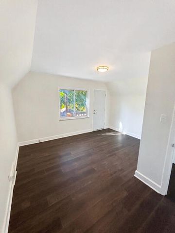 14127 Winthrop Street, Detroit City, MI 48227