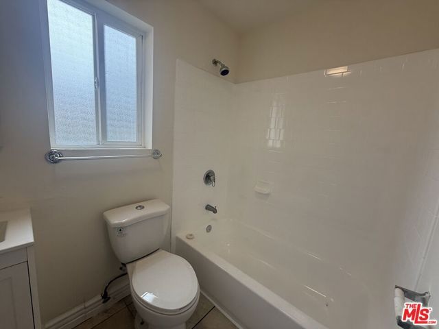 660 W 94th Street, Los Angeles, CA 90044