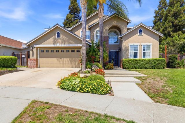 1301 Peregrine Drive, Gilroy, CA 95020
