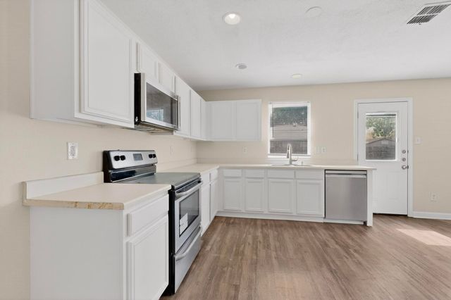 2805 Hillside Drive, Mesquite, TX 75149