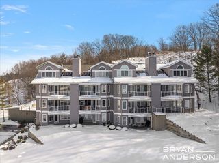 810 S Harbor Drive 16, Grand Haven City, MI 49417
