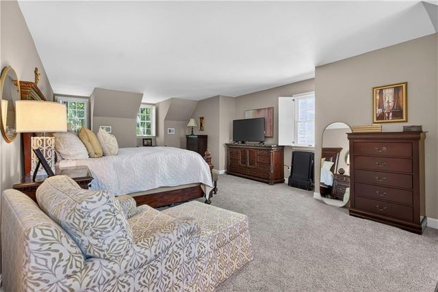 11012 Buena Vista Street, Leawood, KS 66211
