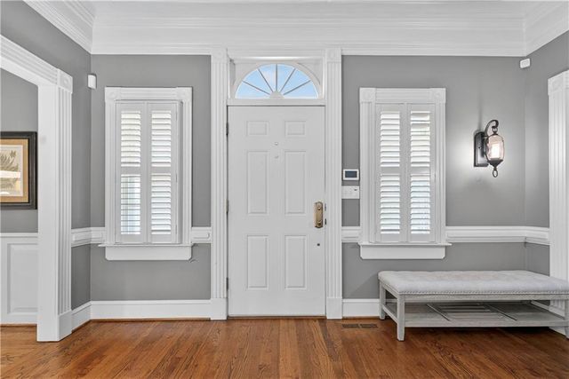 11012 Buena Vista Street, Leawood, KS 66211