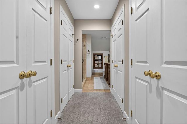 11012 Buena Vista Street, Leawood, KS 66211