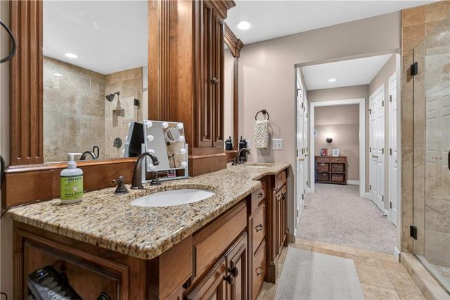11012 Buena Vista Street, Leawood, KS 66211