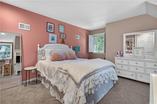 11012 Buena Vista Street, Leawood, KS 66211