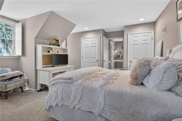 11012 Buena Vista Street, Leawood, KS 66211