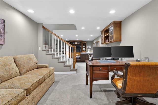 11012 Buena Vista Street, Leawood, KS 66211