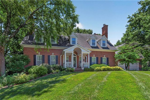 11012 Buena Vista Street, Leawood, KS 66211