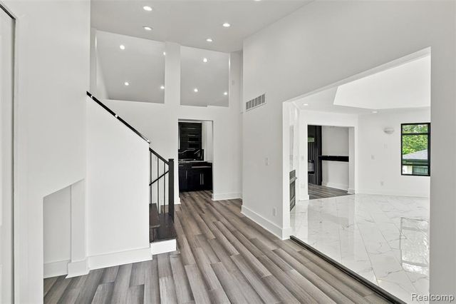27507 Bell Road, Southfield, MI 48034