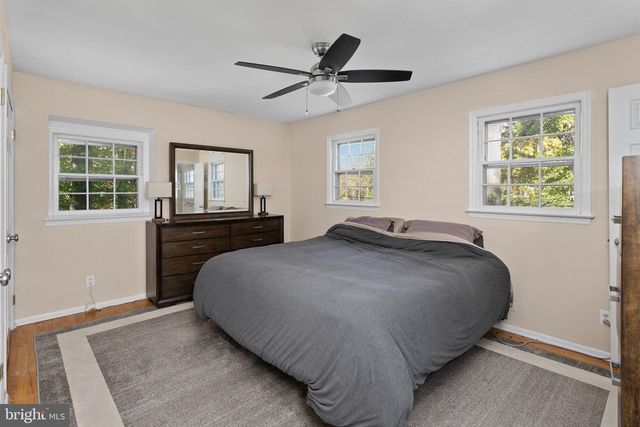 5 CRAB APPLE LN, Lawrence Twp, NJ 08648