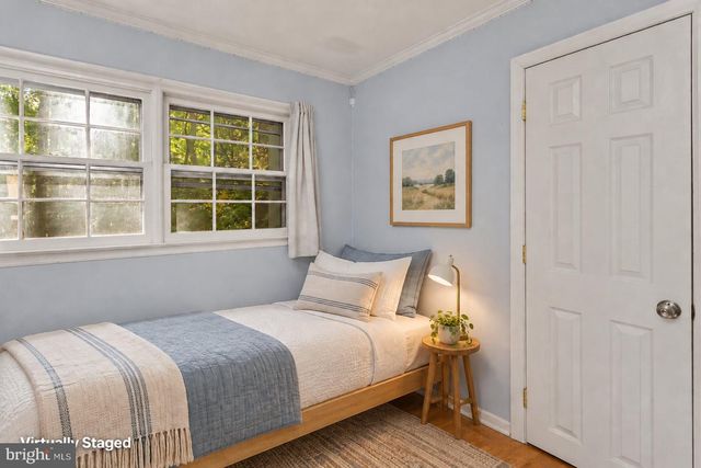5 CRAB APPLE LN, Lawrence Twp, NJ 08648