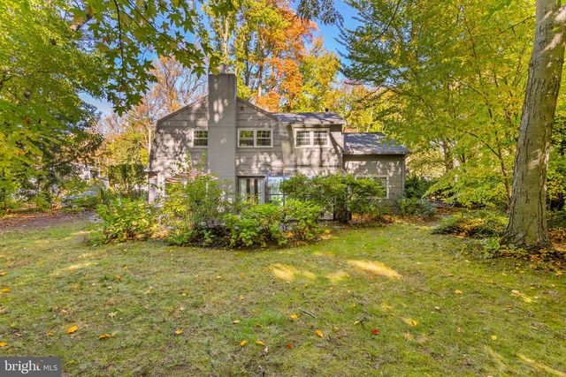 5 CRAB APPLE LN, Lawrence Twp, NJ 08648