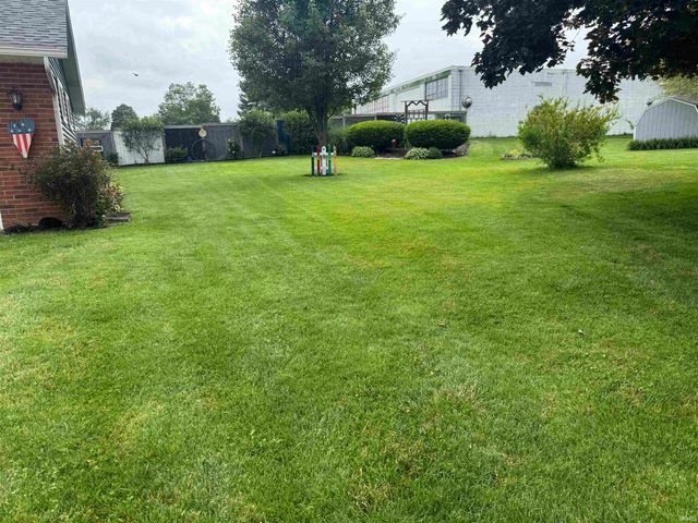 203 Eugene Drive, Middlebury, IN 46540
