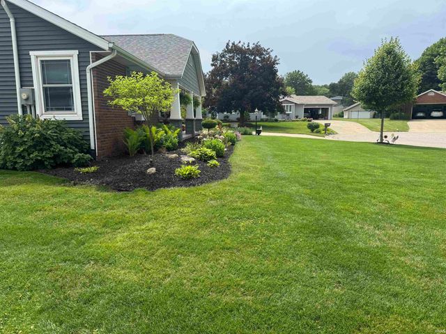 203 Eugene Drive, Middlebury, IN 46540