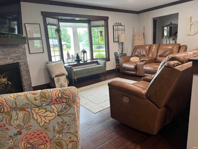 203 Eugene Drive, Middlebury, IN 46540