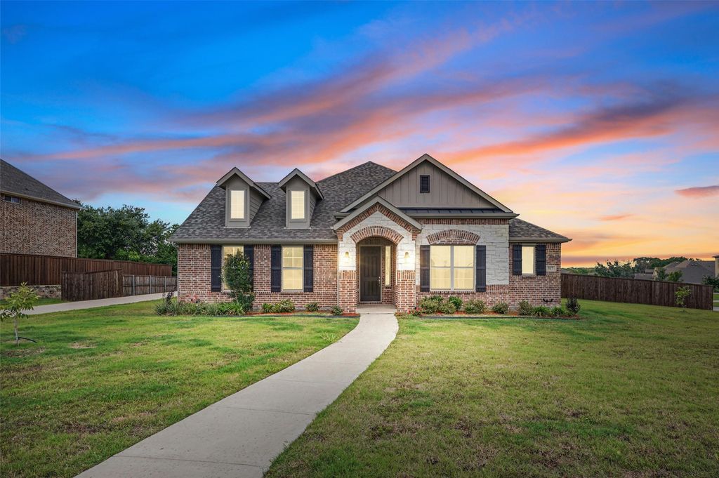 517 Fenwick Drive, Sunnyvale, TX 75182