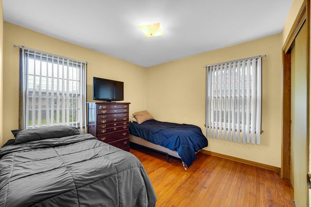 16404 Betty Lane, South Holland, IL 60473