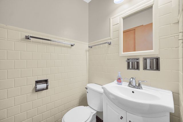 16404 Betty Lane, South Holland, IL 60473