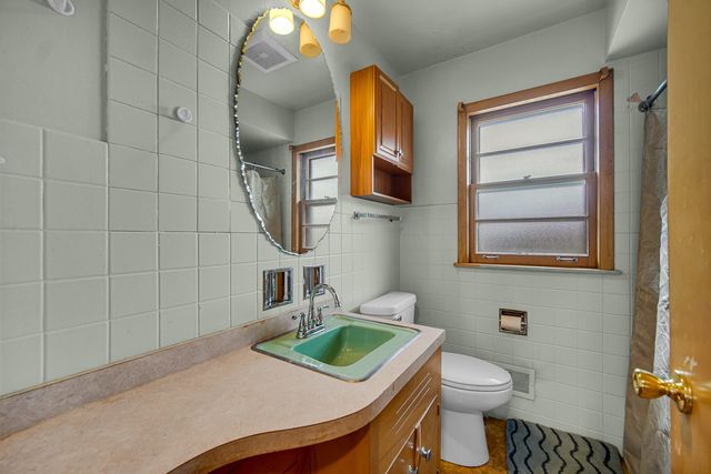 16404 Betty Lane, South Holland, IL 60473