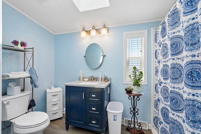 412 Harbor Heights Drive, Waterford, WI 53185