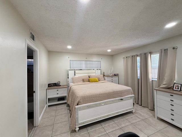 1421 NW 45th Street 2, Deerfield Beach, FL 33064