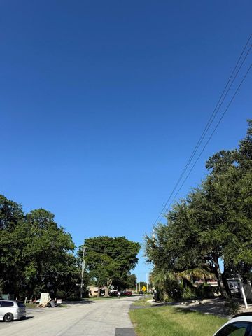 1421 NW 45th Street 2, Deerfield Beach, FL 33064